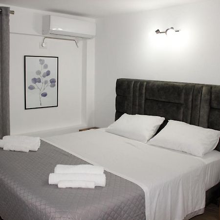 Elite Hotel Sarande Bagian luar foto