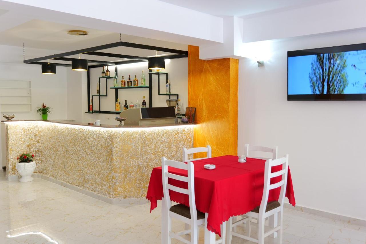 Elite Hotel Sarande Bagian luar foto