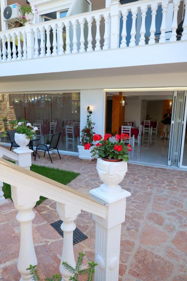 Elite Hotel Sarande Bagian luar foto