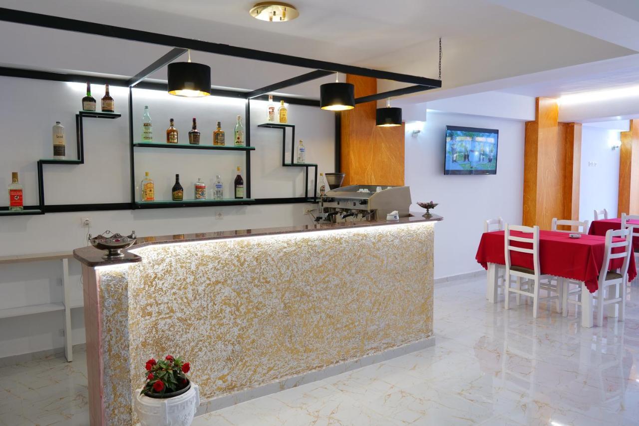 Elite Hotel Sarande Bagian luar foto