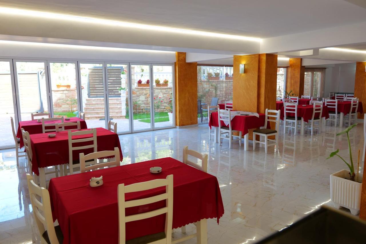 Elite Hotel Sarande Bagian luar foto