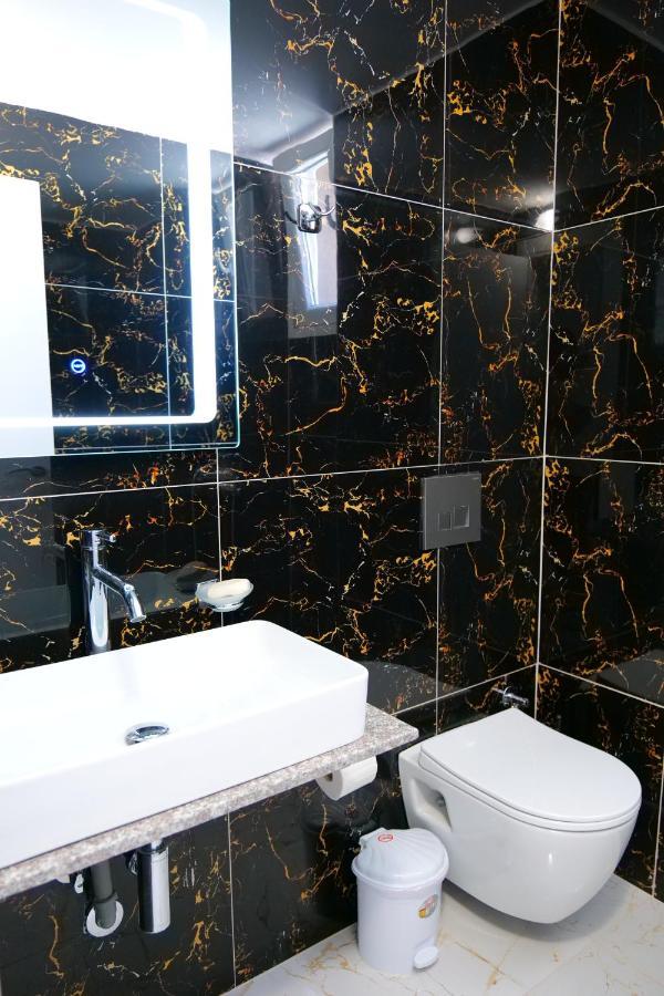 Elite Hotel Sarande Bagian luar foto