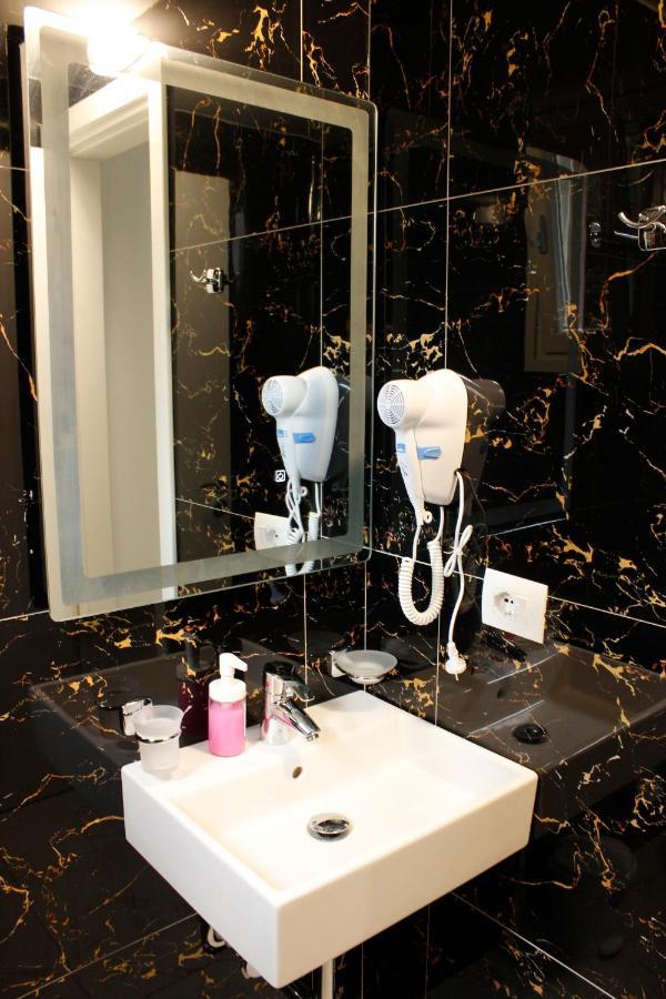Elite Hotel Sarande Bagian luar foto