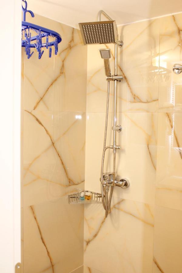 Elite Hotel Sarande Bagian luar foto
