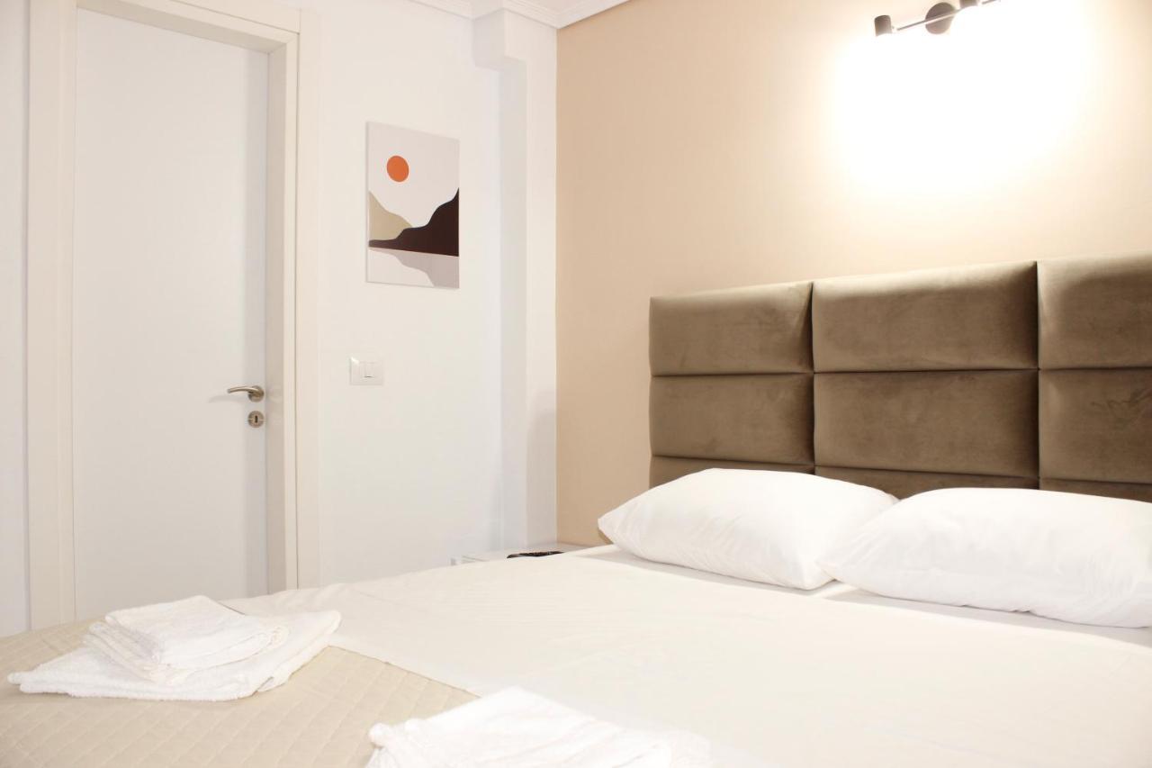 Elite Hotel Sarande Bagian luar foto
